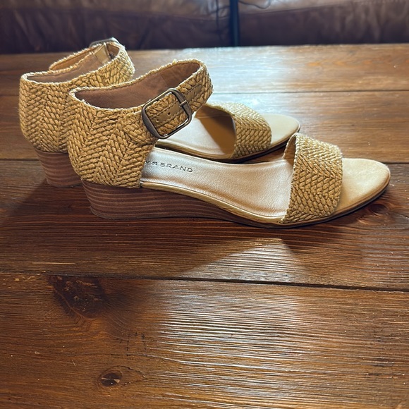 Lucky Brand Woven Tan Wedge Sandals - Picture 4 of 7